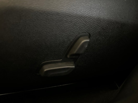 Mercedes-Benz E350 9 of 25