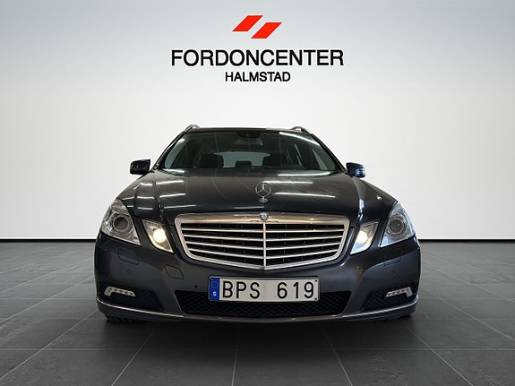 Mercedes-Benz E350 2 of 25