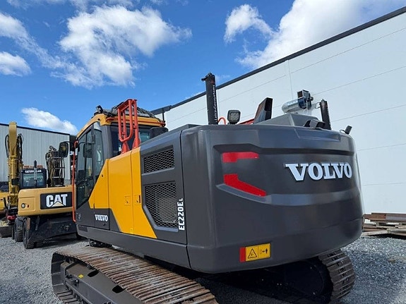 Volvo EC 220 EL 4 of 16