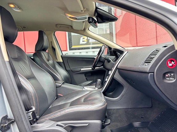 Volvo XC60 21 of 27