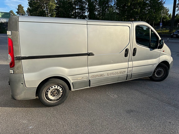 Opel Vivaro 4 of 22