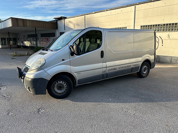 Opel Vivaro 3 of 22
