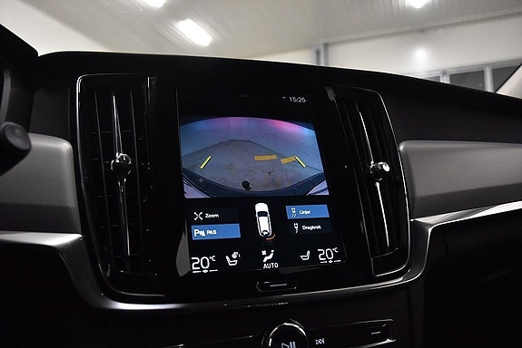 Volvo V90 Cross Country 14 of 19