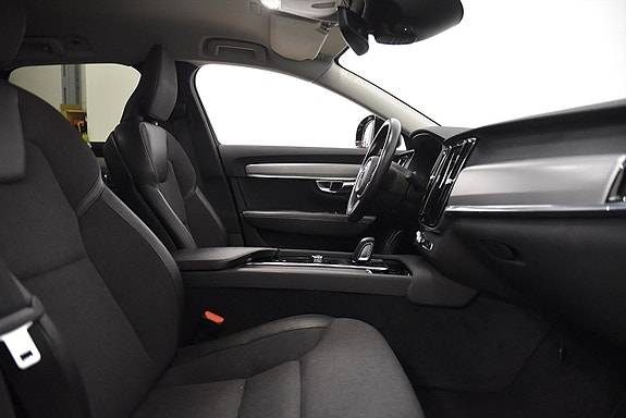 Volvo V90 Cross Country 12 of 19