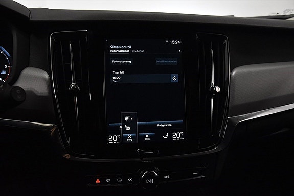 Volvo V90 Cross Country 15 of 19