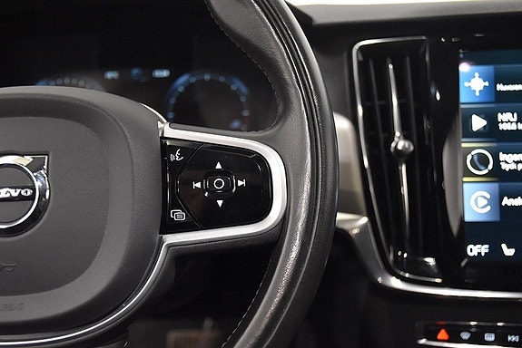 Volvo V90 Cross Country 11 of 19