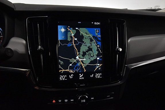 Volvo V90 Cross Country 16 of 19