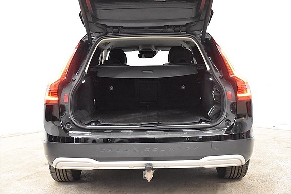 Volvo V90 Cross Country 19 of 19
