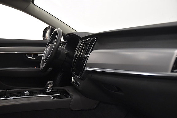 Volvo V90 Cross Country 7 of 19