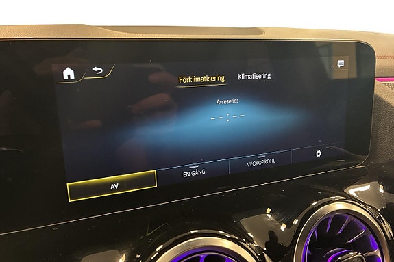 Mercedes-Benz EQA250 18 of 25