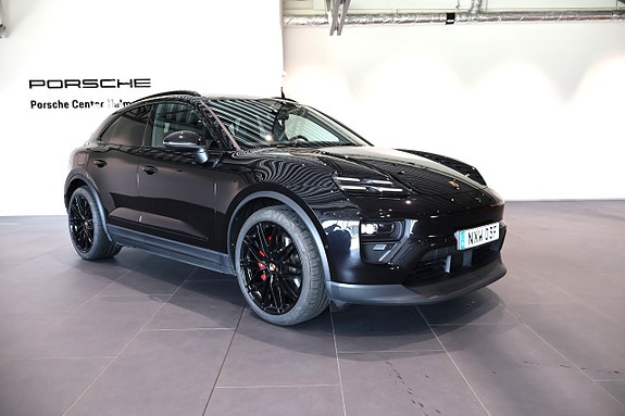 Porsche Macan 4S 4 of 18