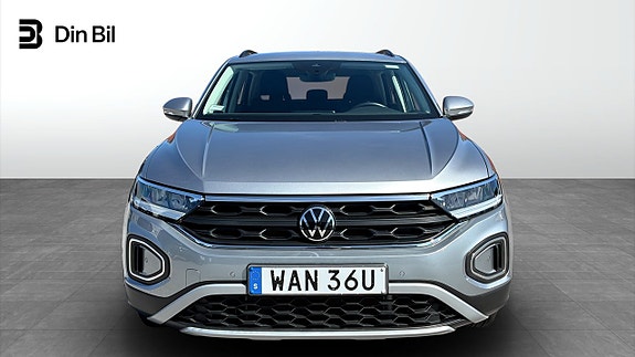 Volkswagen T-Roc 4 of 12