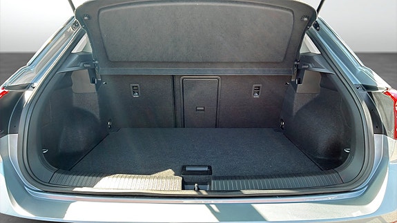Volkswagen T-Roc 12 of 12