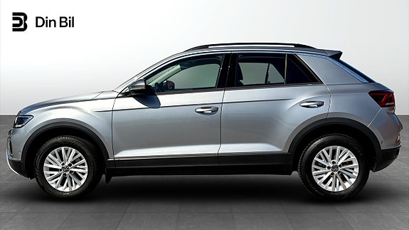 Volkswagen T-Roc 2 of 12