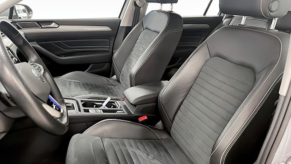 Volkswagen Passat 8 of 13