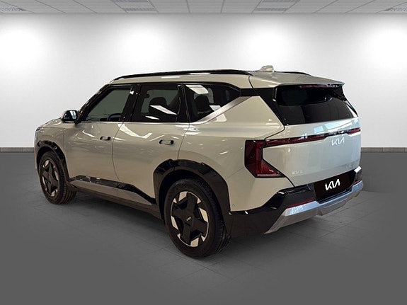 Kia EV5 6 of 18