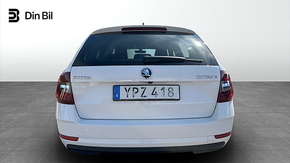 Skoda Octavia 5 of 12