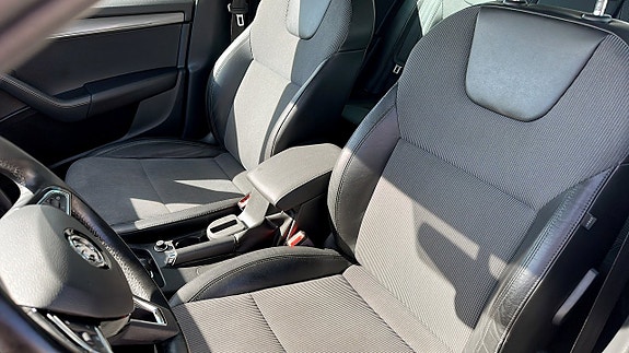 Skoda Octavia 8 of 12