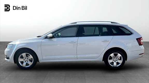 Skoda Octavia 2 of 12