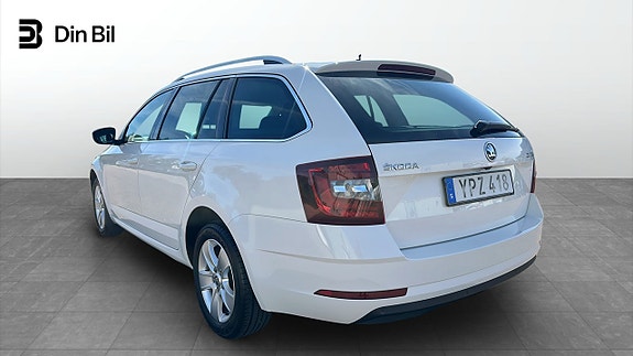 Skoda Octavia 3 of 12