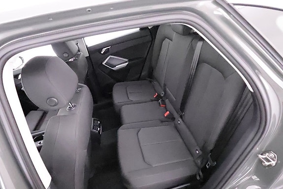 Audi Q3 16 of 20