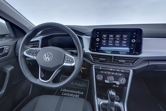 Volkswagen T-Roc 8 of 18