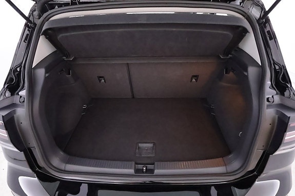 Volkswagen T-Cross 13 of 19