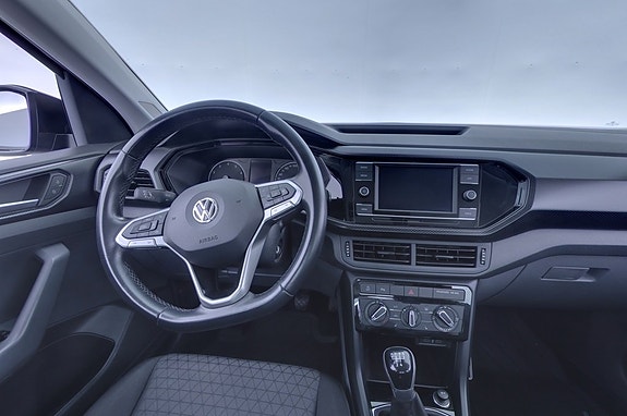 Volkswagen T-Cross 8 of 19