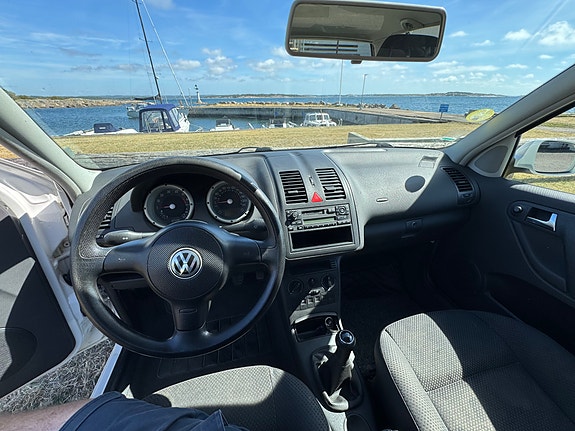 Volkswagen Polo 2 of 7