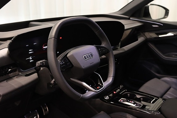 Audi Q6 e-tron 14 of 27