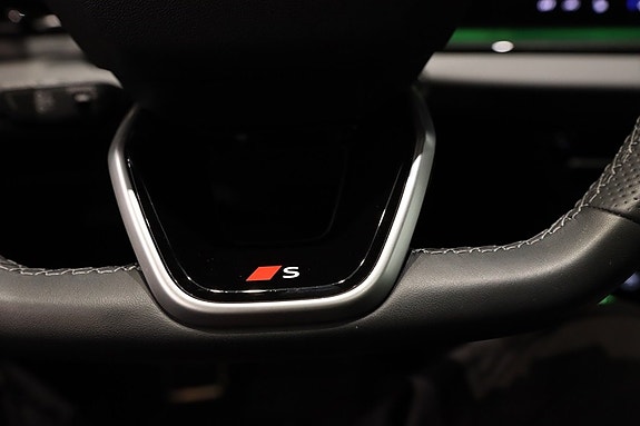 Audi Q6 e-tron 16 of 27