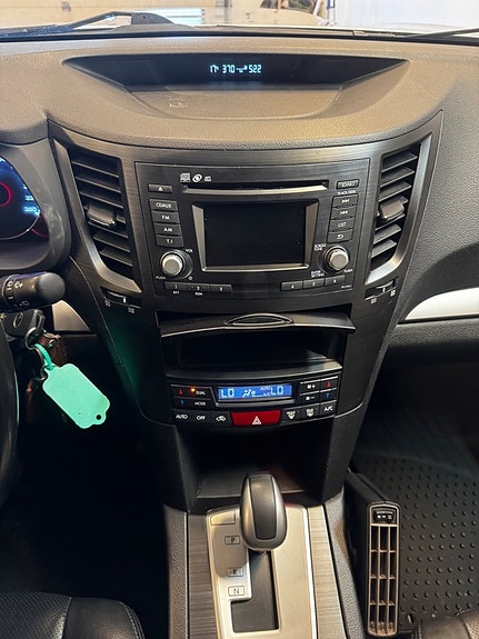 Subaru Outback 12 of 13