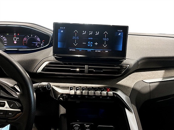 Peugeot 5008 9 of 18