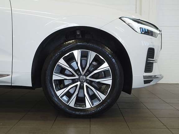 Volvo XC60 8 of 25
