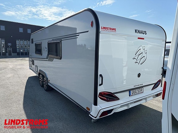 Knaus Südwind 650 PEB 60 years celebration Frontkök och Badrum bak 20 of 22