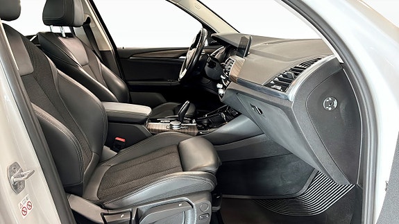 BMW X3 3 of 20