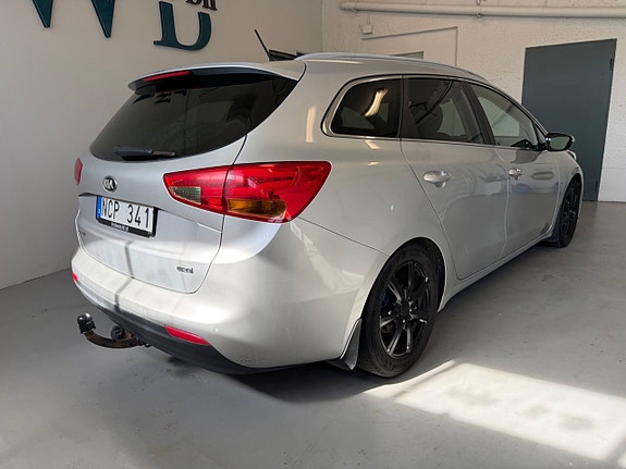 Kia Ceed 4 of 13