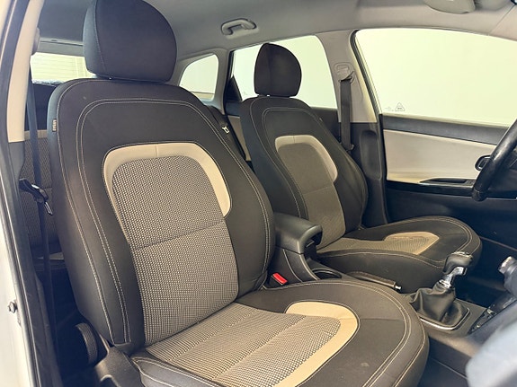 Kia Ceed 7 of 13