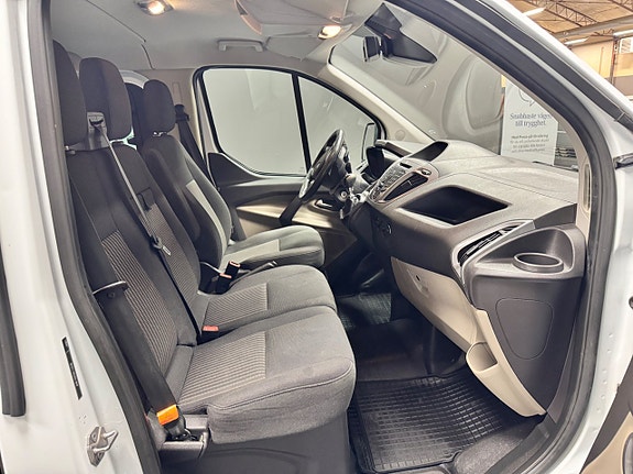 Ford Transit 9 of 10
