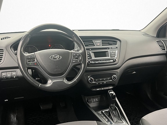 Hyundai i20 10 of 26