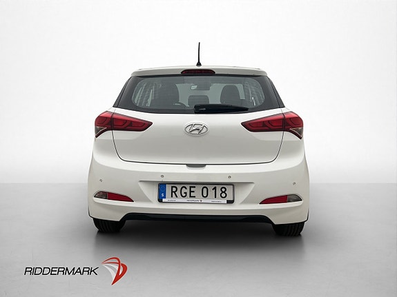 Hyundai i20 6 of 26