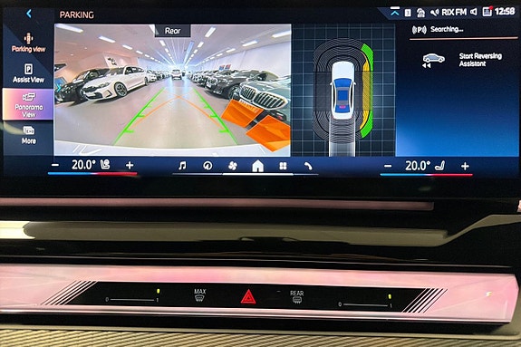 BMW i5 14 of 18