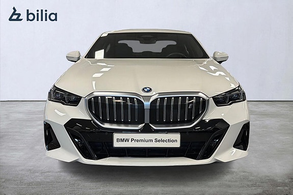 BMW i5 5 of 18