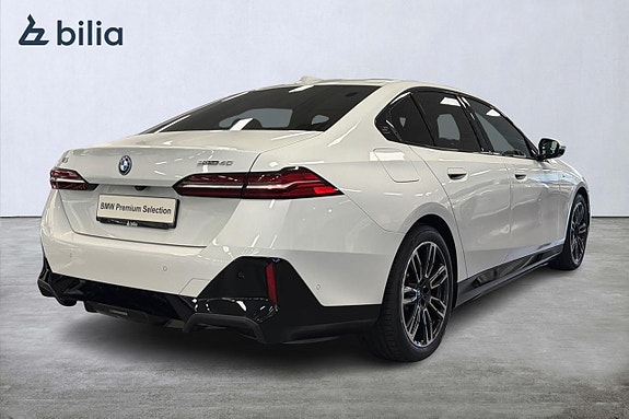 BMW i5 17 of 18