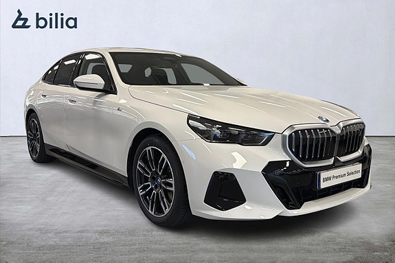 BMW i5 18 of 18