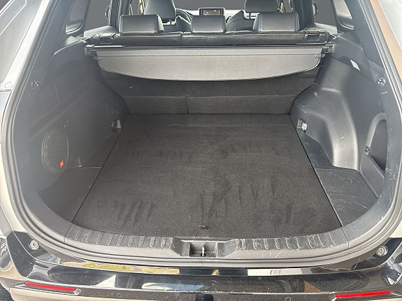 Toyota RAV4 12 of 15