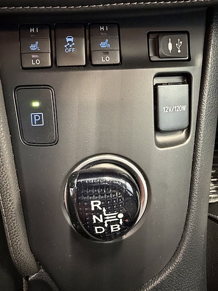Toyota Auris 17 of 23