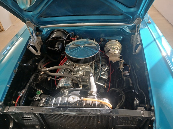 Chevrolet Bel Air 3 of 5