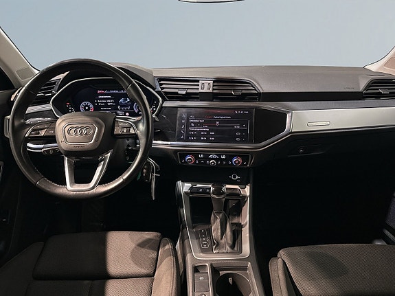 Audi Q3 8 of 20