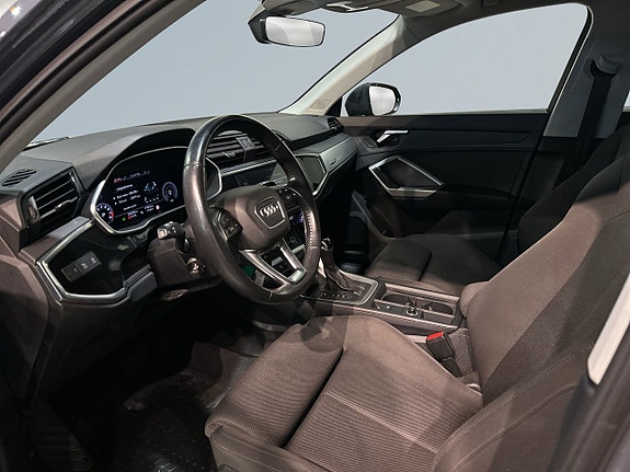 Audi Q3 7 of 20
